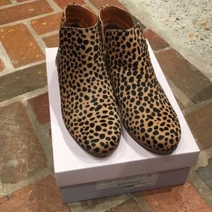 Eric Michael Linx Cheetah Ankle Boots, Women's 40  (9 US.) Like New
